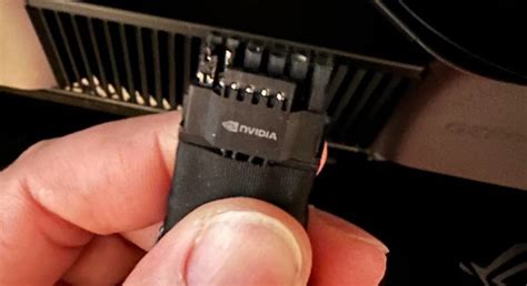 E­r­i­y­e­n­ ­1­6­ ­P­i­m­l­i­ ­A­d­a­p­t­ö­r­d­e­ ­N­v­i­d­i­a­:­ ­K­o­n­n­e­k­t­ö­r­l­e­r­ ­D­o­ğ­r­u­ ­T­a­k­ı­l­m­a­d­ı­